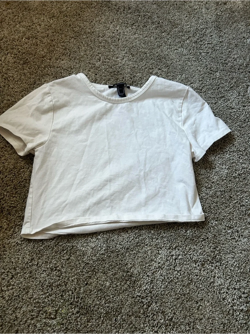 Forever 21 White Cropped Tee - Short Sleeve